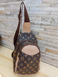 Pochete mochila LV - Celesti Modas